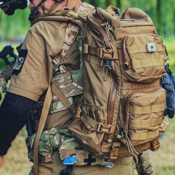 Pre-owned Mystery Ranch Blitz 30 L Backpack - Picture 9 of 13